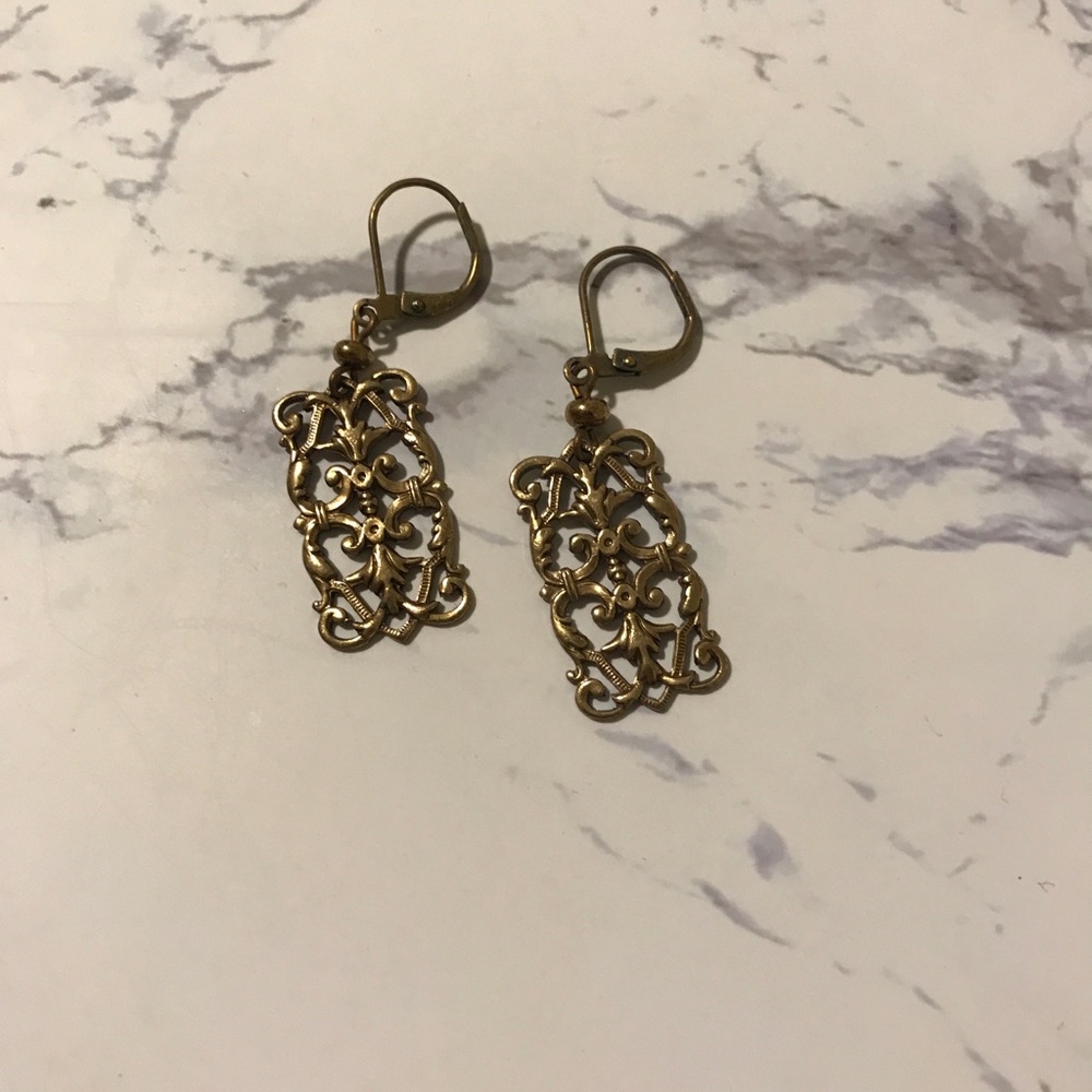 Vintage design earrings